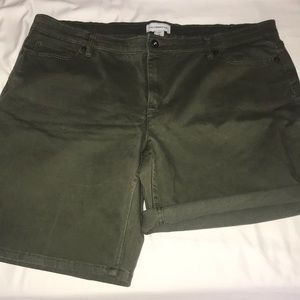 Liz Claiborne army green shorts. Never worn!